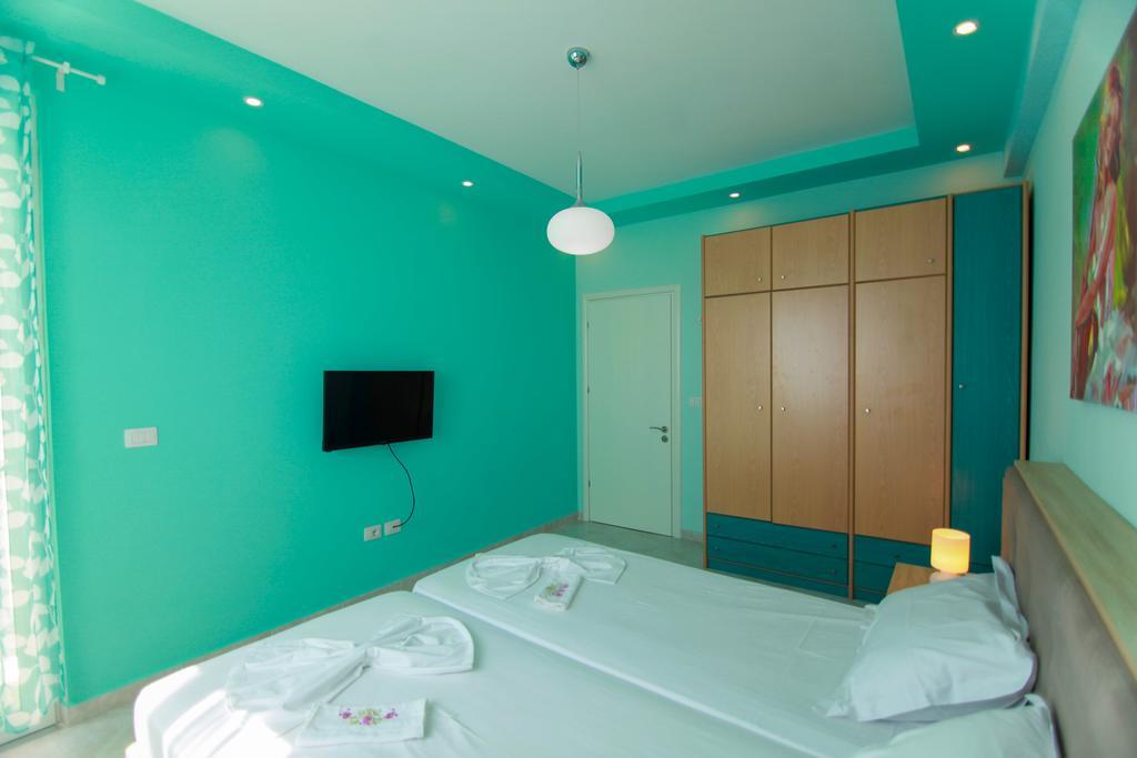 Blue Sea Apartments Sarandë Eksteriør bilde