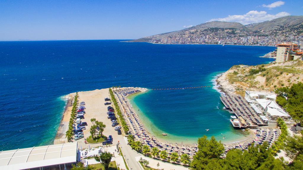 Blue Sea Apartments Sarandë Eksteriør bilde