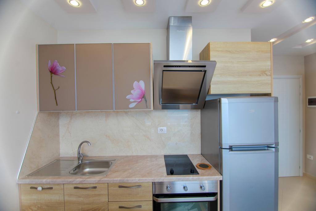 Blue Sea Apartments Sarandë Eksteriør bilde