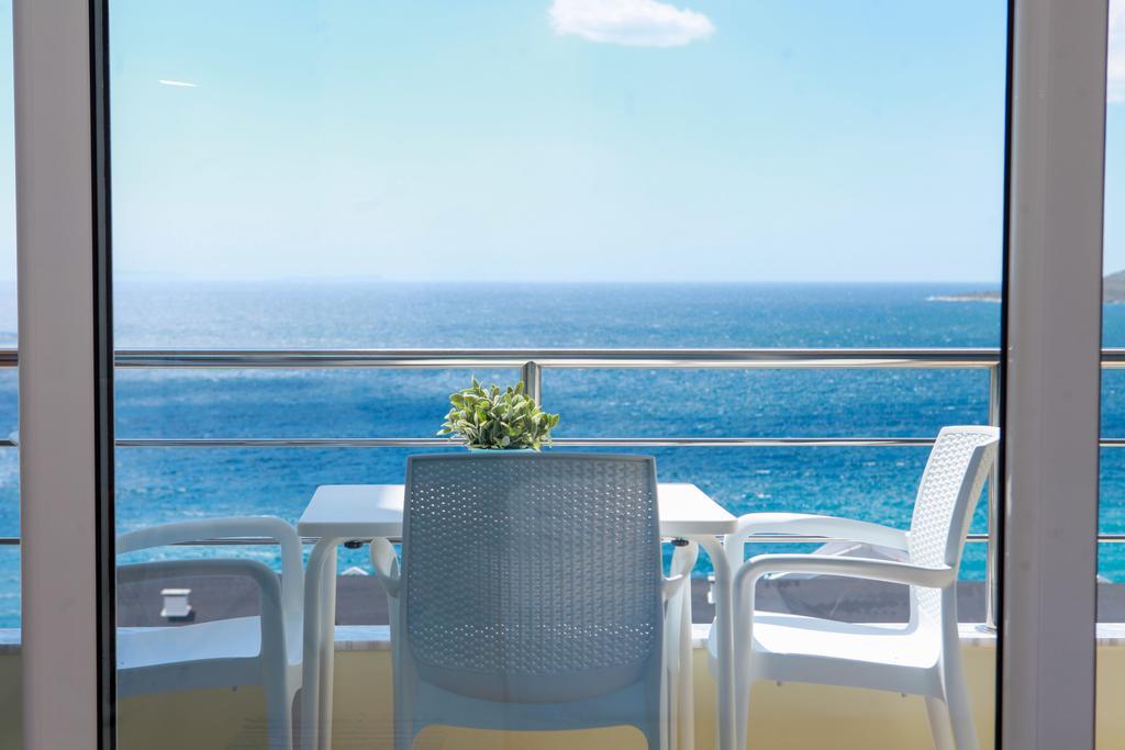 Blue Sea Apartments Sarandë Eksteriør bilde